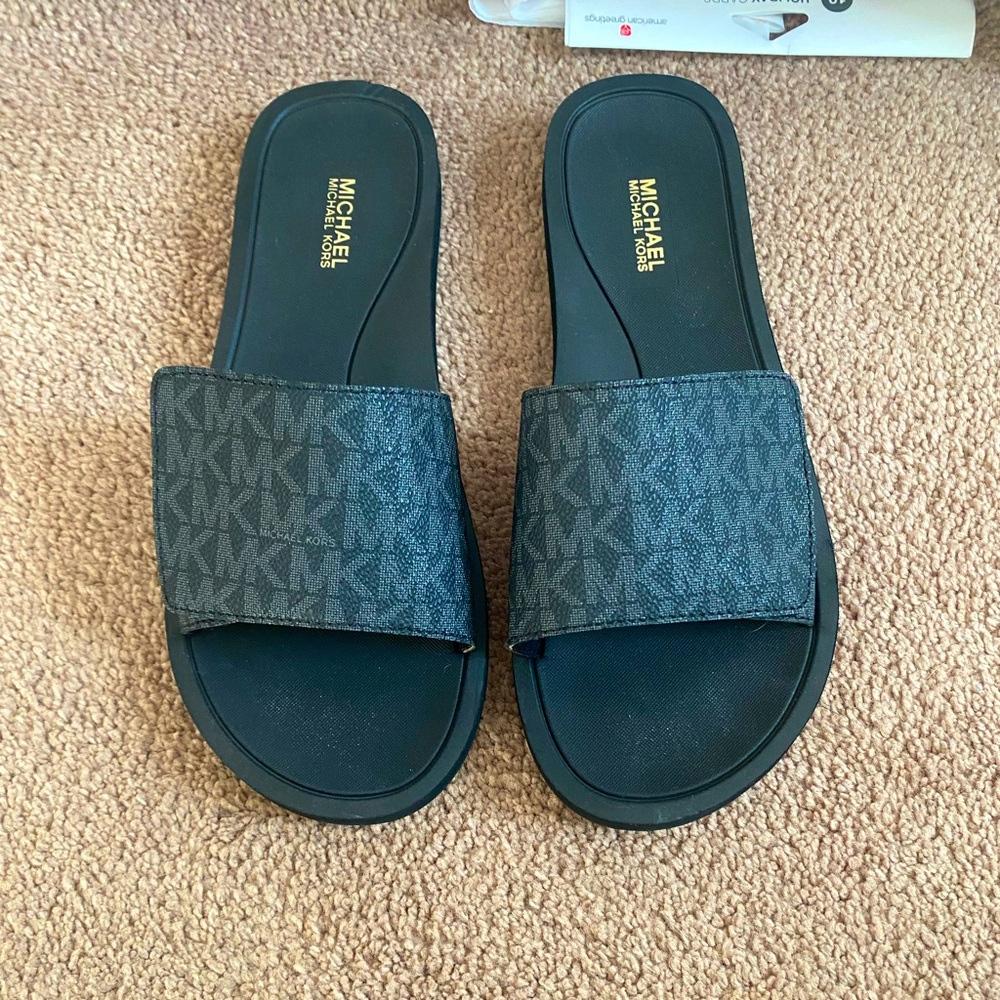 Brand new never worn Michael Kors Sandals